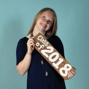 Meet your Posher, Estelle